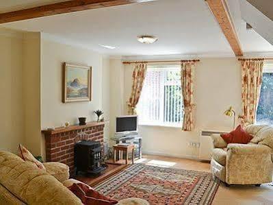 Camelot Weybourne Exterior foto